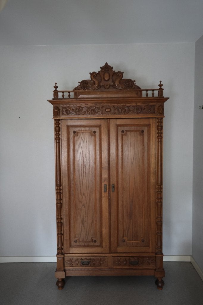 Antieke eikenhouten kledingkast (linnenkast), Antiek en Kunst, Antiek | Meubels | Kasten, Ophalen