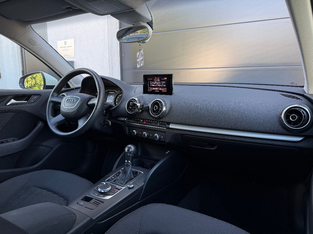 Audi A3 Sportback 1.2 TFSI - Automaat - ACC - 12M Garantie, Auto's, Euro 5, Stof, Zwart, 4 cilinders