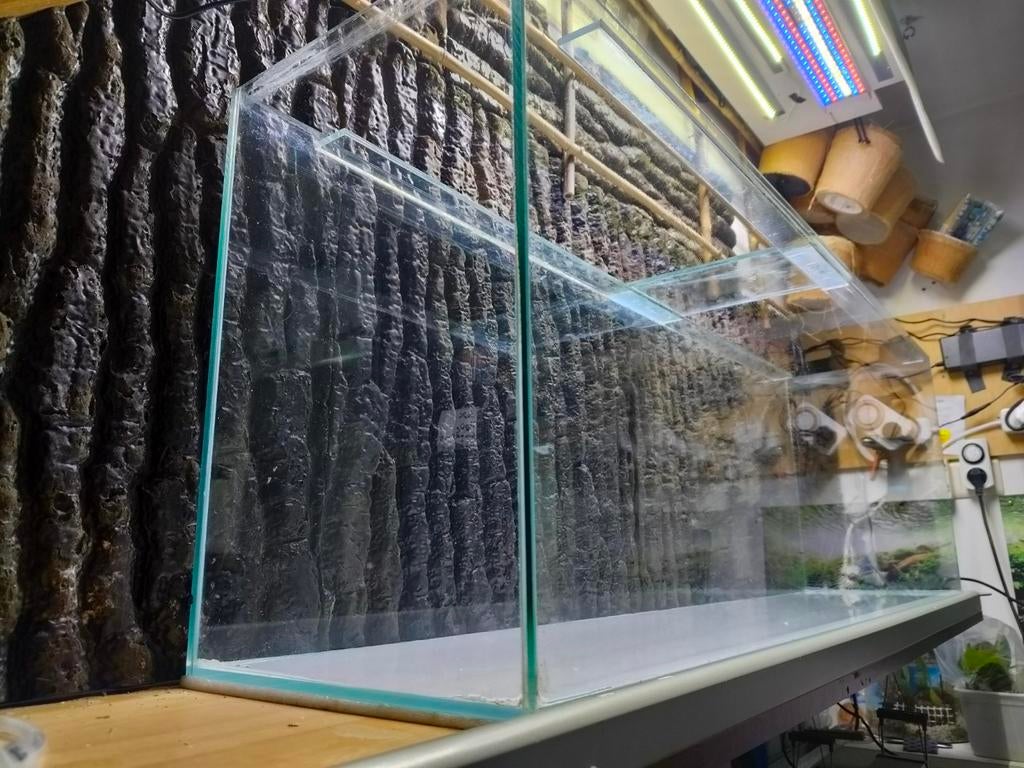 Speciaal aquarium, Animaux & Accessoires, Poissons | Aquariums & Accessoires, Enlèvement