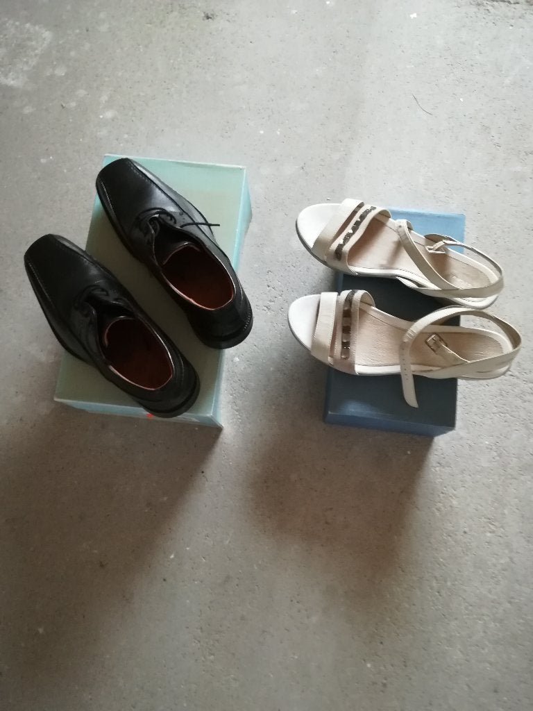 dames sandalen en gesloten heren schoenen, Enlèvement, Neuf, Sandales