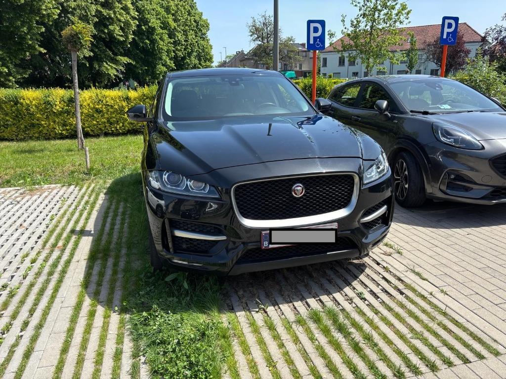 Zwarte Jaguar F-Pace full option, Auto's, Jaguar, Automaat, Zwart, Leder, Diesel