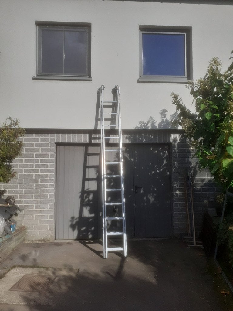 Échelle aluminium double, Bricolage & Construction, Enlèvement, Utilisé, Échelle, 4 mètres ou plus