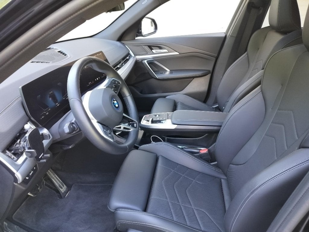 BMW IX2, Auto's, IX2, Zwart, Zwart, Elektrisch