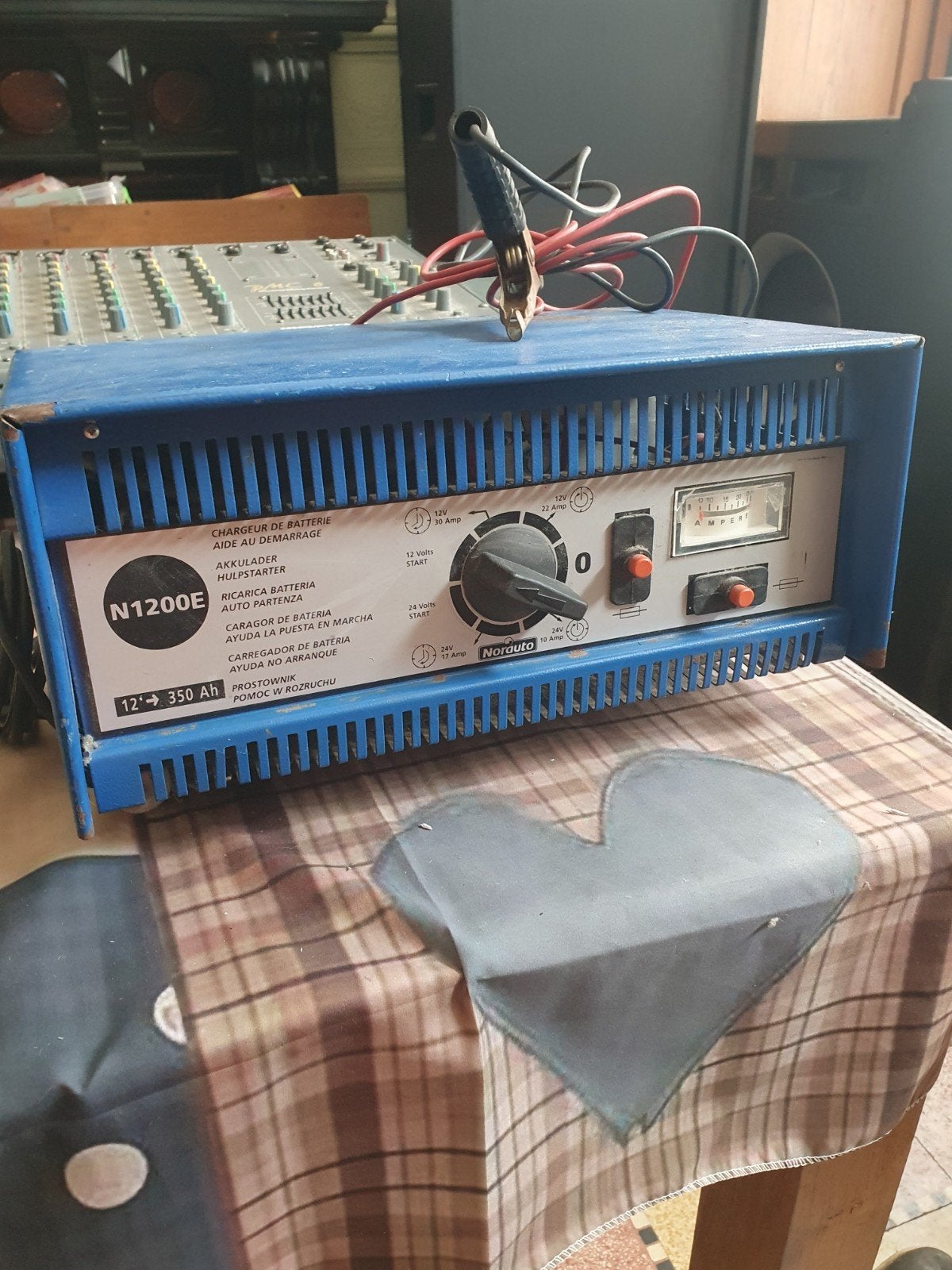 Chargeur  batterie, Autos : Pièces & Accessoires, Batteries & Accessoires, Enlèvement