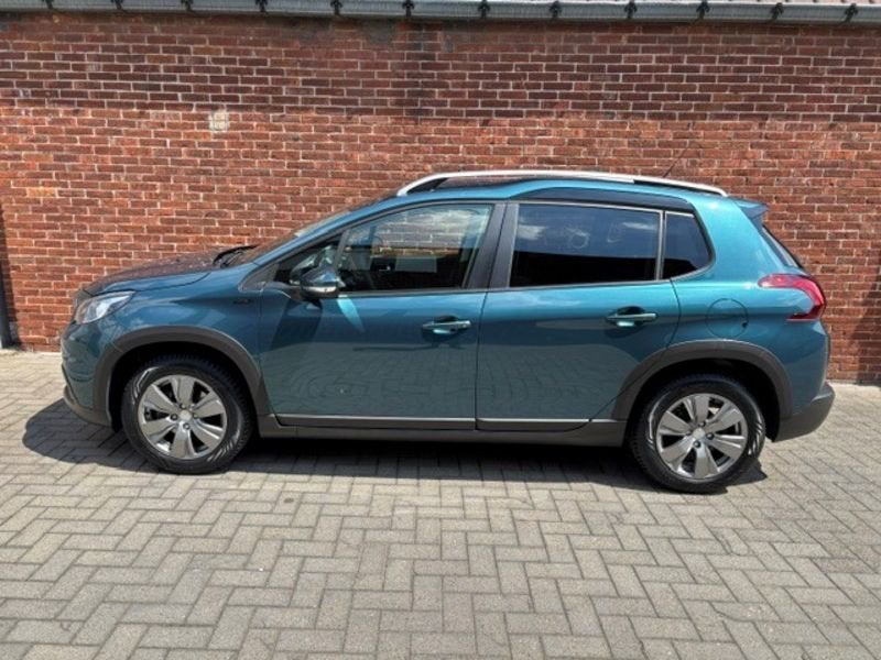 Peugeot 2008 Puretech Signature EAT6 S&S, Autos, Achat, Entreprise, Noir, Automatique