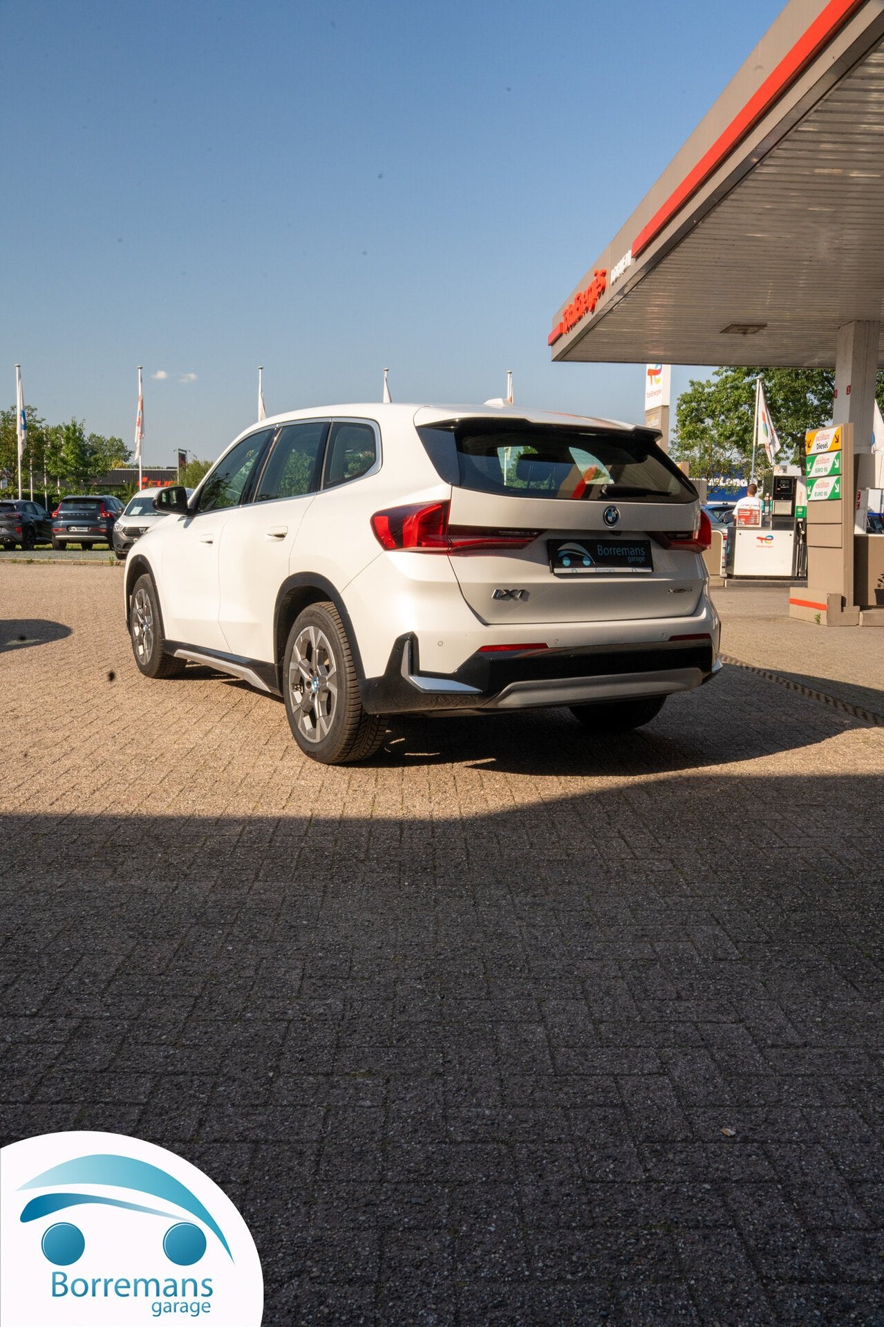 BMW iX1 X DRIVE 30 Soh97% X-LINE Camera/Leder/Carplay/Navi/, Auto's, BMW, Zwart, Wit, USB, 5 zetels