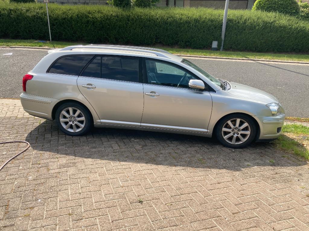 Toyota avensis stationwagen t25, Auto's, Toyota, Voorwielaandrijving, Avensis, 4 cilinders, 149 g/km
