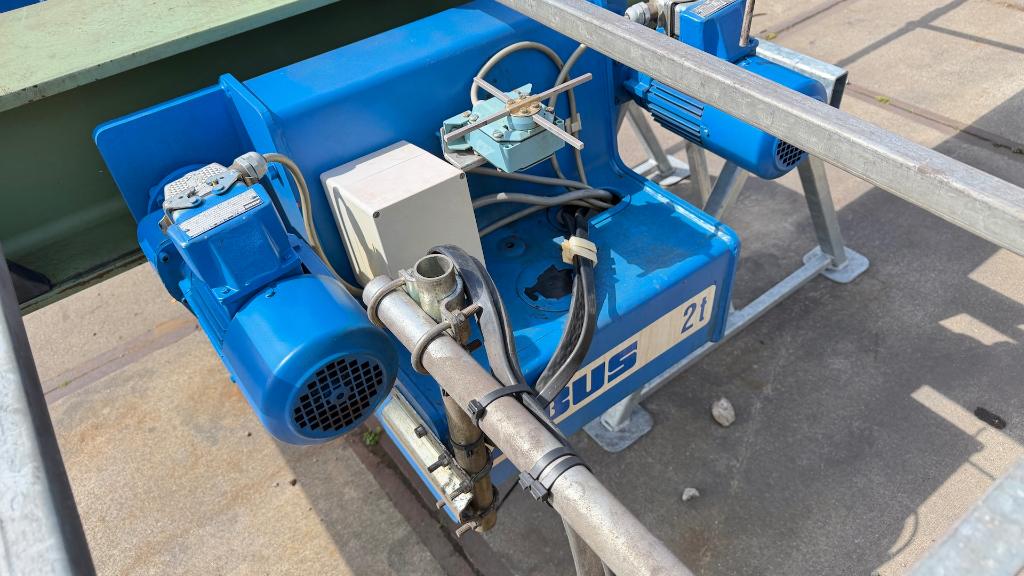 Abus bovenloopkraan 8.775 mm / 2 ton / 6 m hijshoogte / 1986, Doe-het-zelf en Bouw, Ophalen, Gebruikt, Elektrisch