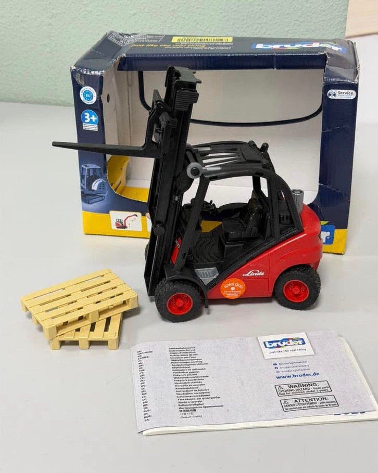 Bruder Linde H35 Vorkheftruck 1:16 + pallets - Letop 1 vork, Ophalen of Verzenden, Zo goed als nieuw