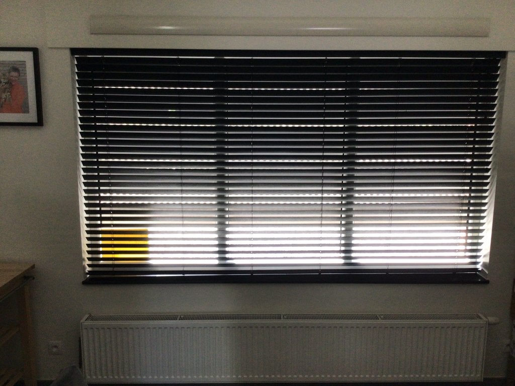 Horizontale lamellen, Ophalen, Zwart, Lamellen, Zo goed als nieuw