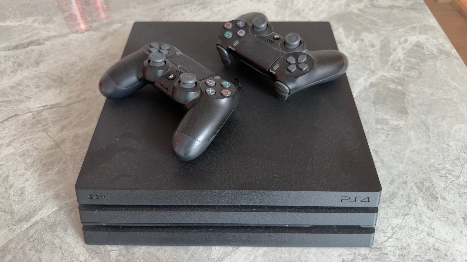 PS4 PRO 2 controllers + 20 games, Games en Spelcomputers, Ophalen, Zo goed als nieuw, Pro