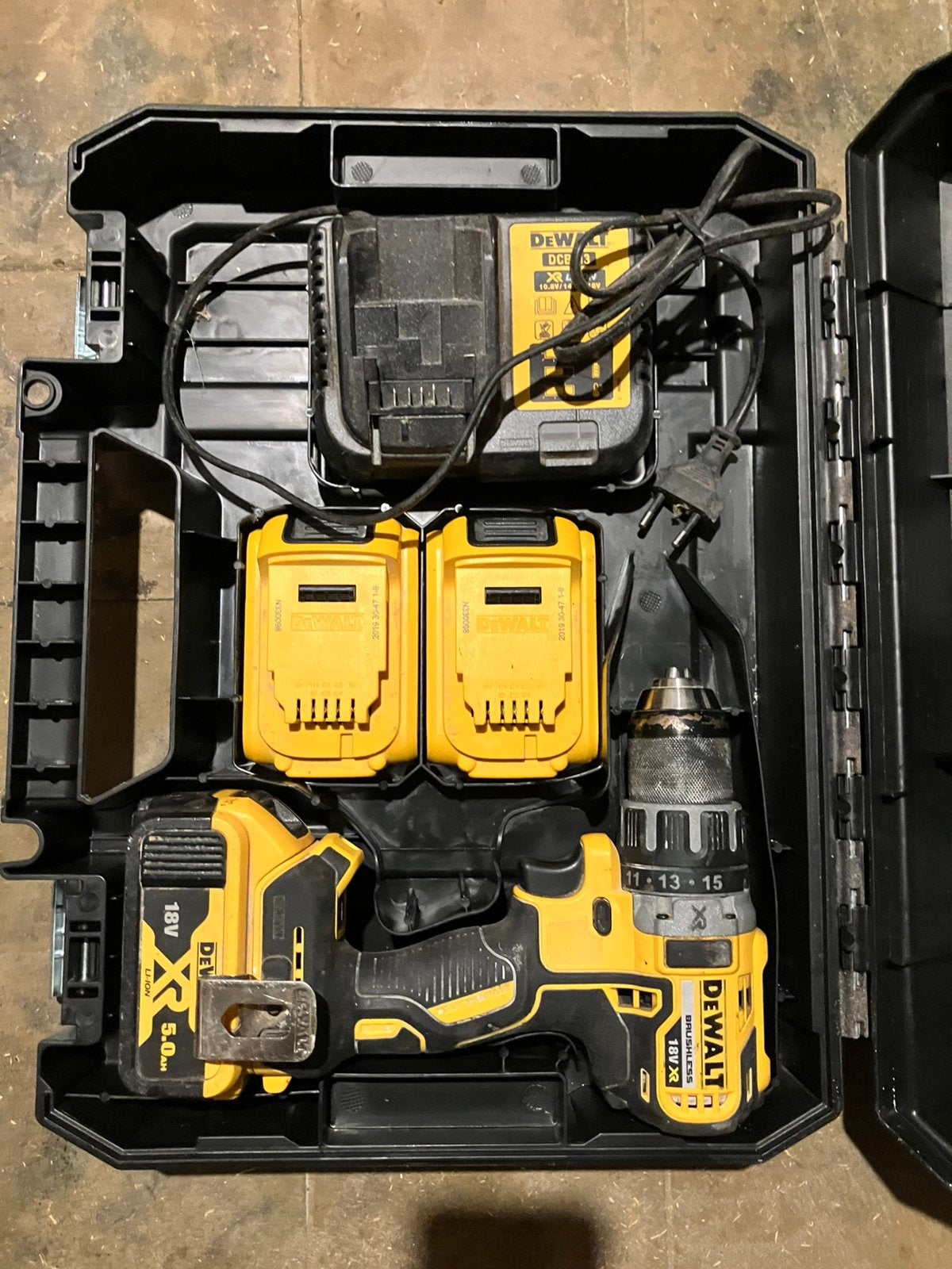 Visseuse perceuse Dewalt 5ah, Bricolage & Construction, Outillage | Foreuses, Enlèvement, Comme neuf