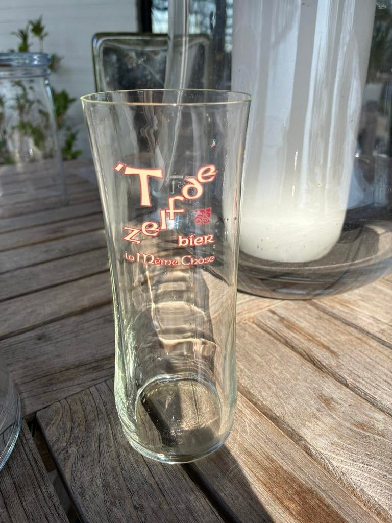 ‘T zelfde bier/ la même chose, Ophalen of Verzenden, Zo goed als nieuw