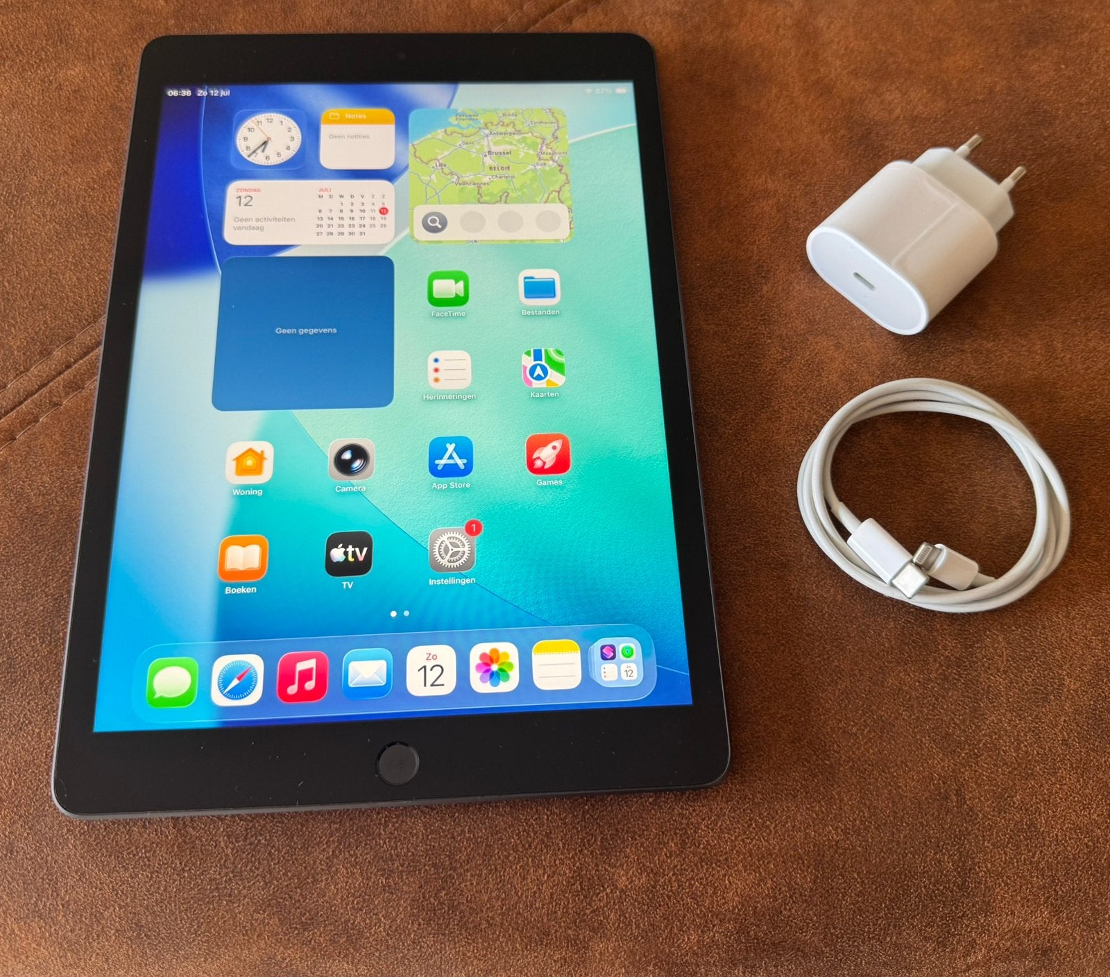 iPad 9th Gen 64Gb Zwart Zie foto, Computers en Software, Apple iPads, Apple iPad, Zwart, Zo goed als nieuw, 64 GB