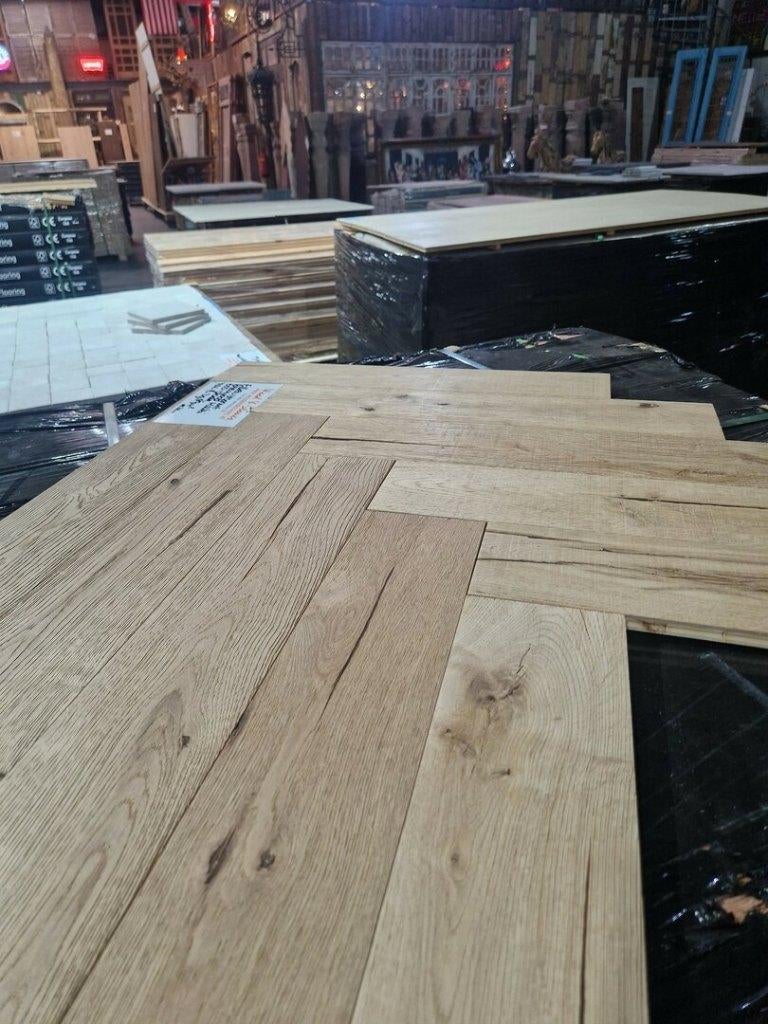 PARQUET EN CHÊNE À CHEVRONS, CHÂTEAU BROSSÉ EN VENTE, Enlèvement, Neuf, Bois
