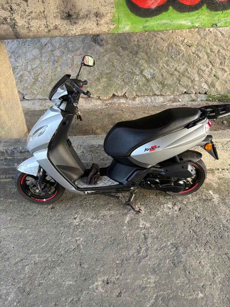 Peugeot kisbee rs 4t a klasse, Fietsen en Brommers, Ophalen, Zo goed als nieuw, Peugeot