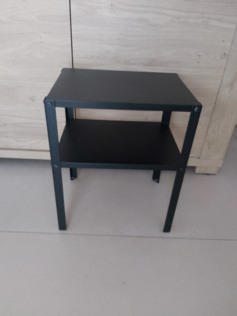 IKEA KNARREVIK table chevet, Maison & Meubles, Moins de 55 cm, Moins de 45 cm, Enlèvement, Utilisé