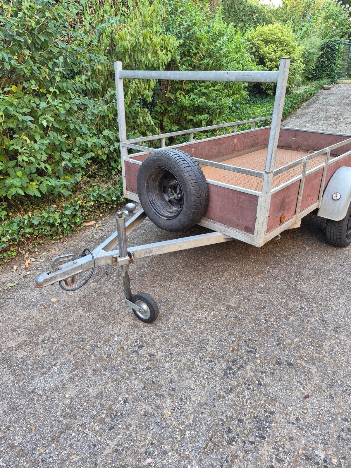 Aanhangwagen 127x255 met reservewiel, Ophalen