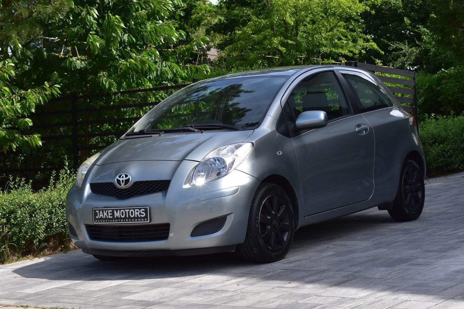 Yaris 1.3i VVT-i ** AUTOMATIQUE ** GARANTIE **, Argent ou Gris, Achat, Carnet d'entretien, Noir