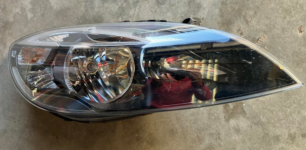 Phare Volvo V40 2018, Autos : Pièces & Accessoires, Éclairage, Enlèvement, Utilisé, Volvo