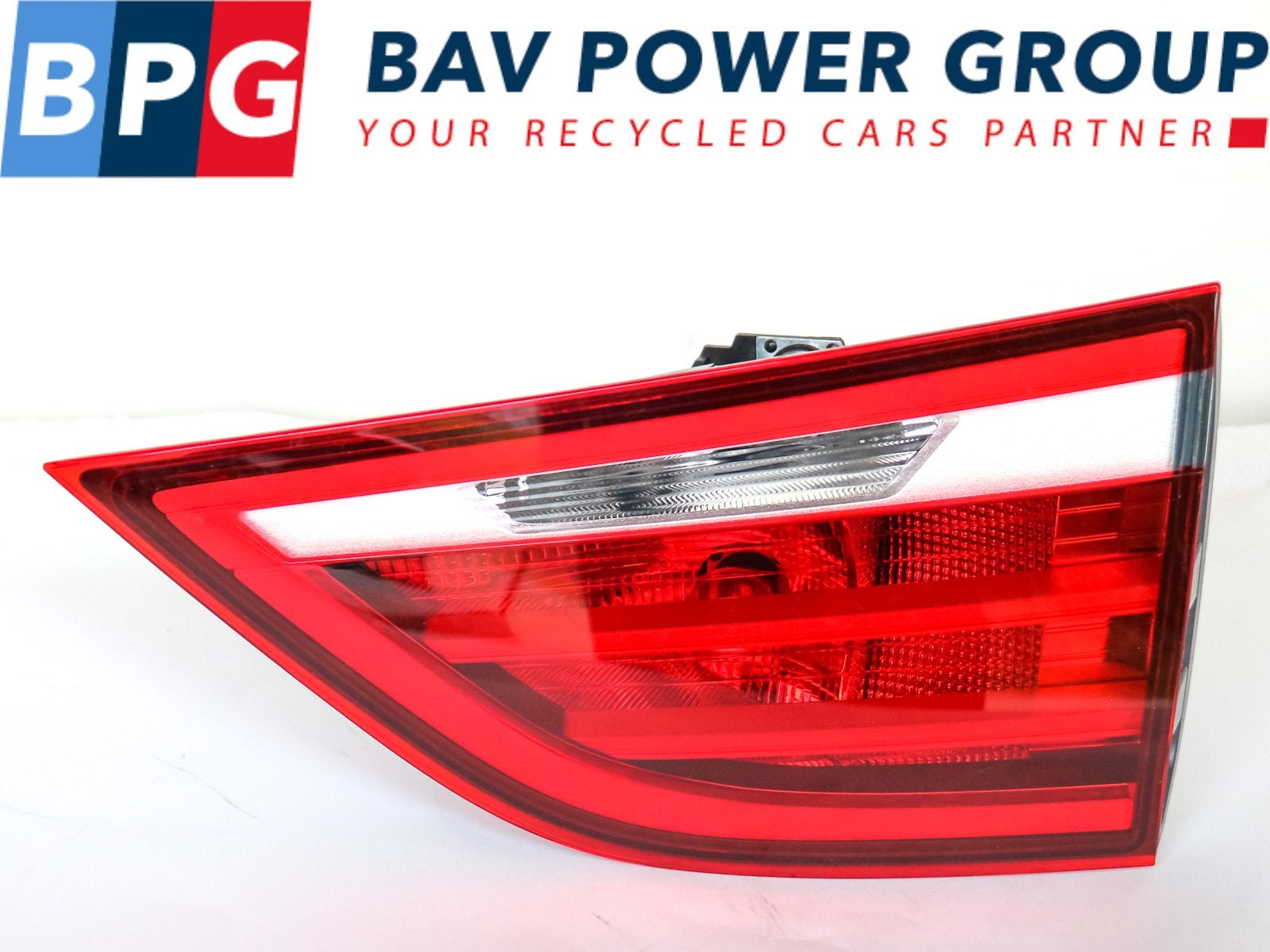 PANNEAU ARRIÈRE DROIT AVEC LAMPE 2 serie Gran Tourer (F46), Utilisé, BMW, Petuelring 130
80809  München, DE, Bayerische Motoren Werke AG