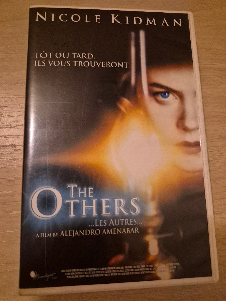 K7 VHS the others, Enlèvement ou Envoi, Français, Science-Fiction et Fantasy, Comme neuf