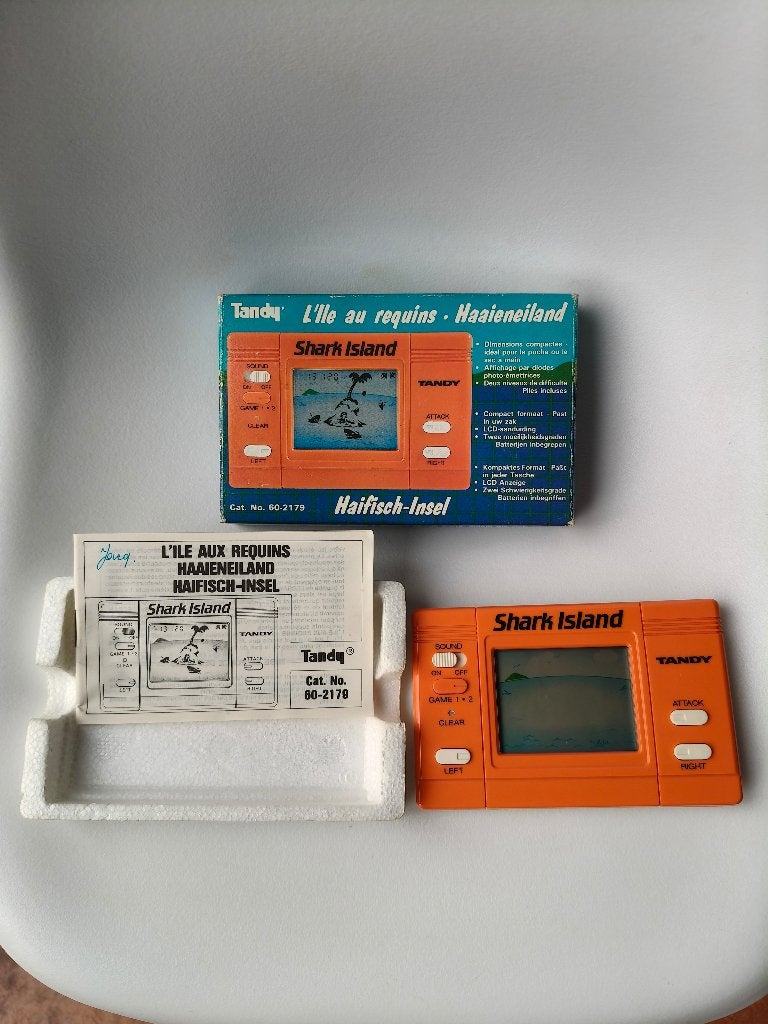 vintage handheld Tandy Shark Island 60-2179 jaren 80 zgan, Ophalen of Verzenden, Zo goed als nieuw