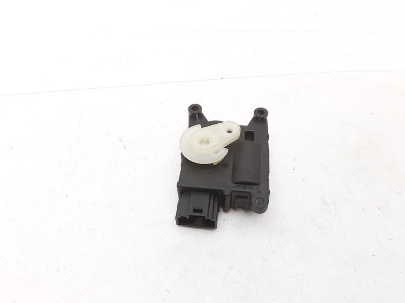 ACTIONNEUR MOTEUR VOLET CHAUFFAGE Mazda MX-5 (ND), Utilisé, Mazda