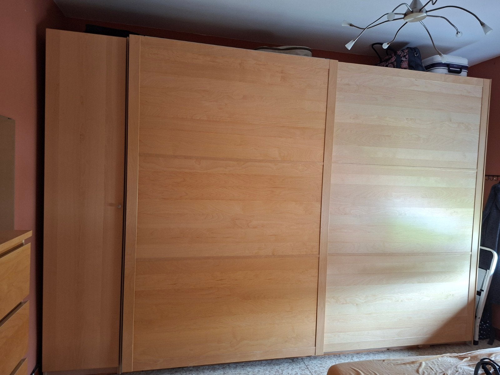 Belle armoire Pax en très bon état, Enlèvement