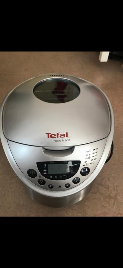 À VENDRE :rmoire, volant, jante, siège, théière Dolce Gusto, Enlèvement