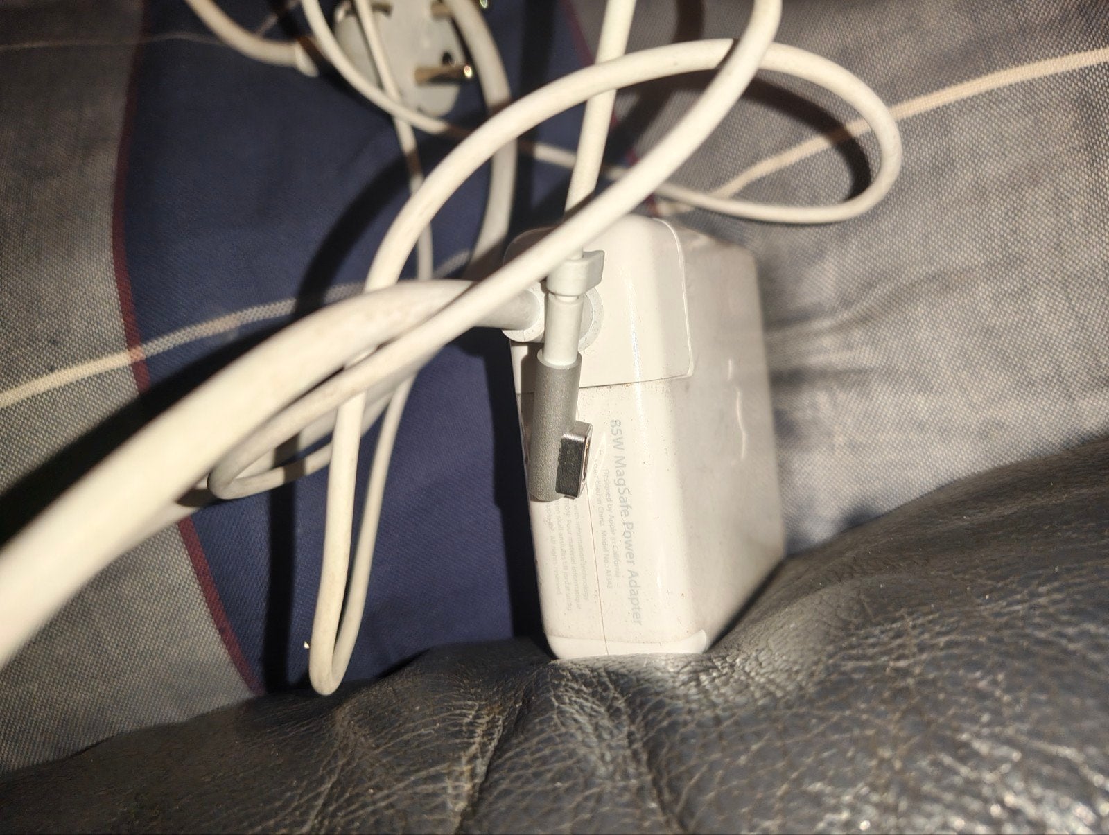 apple 85w magsafe power adapter, Enlèvement