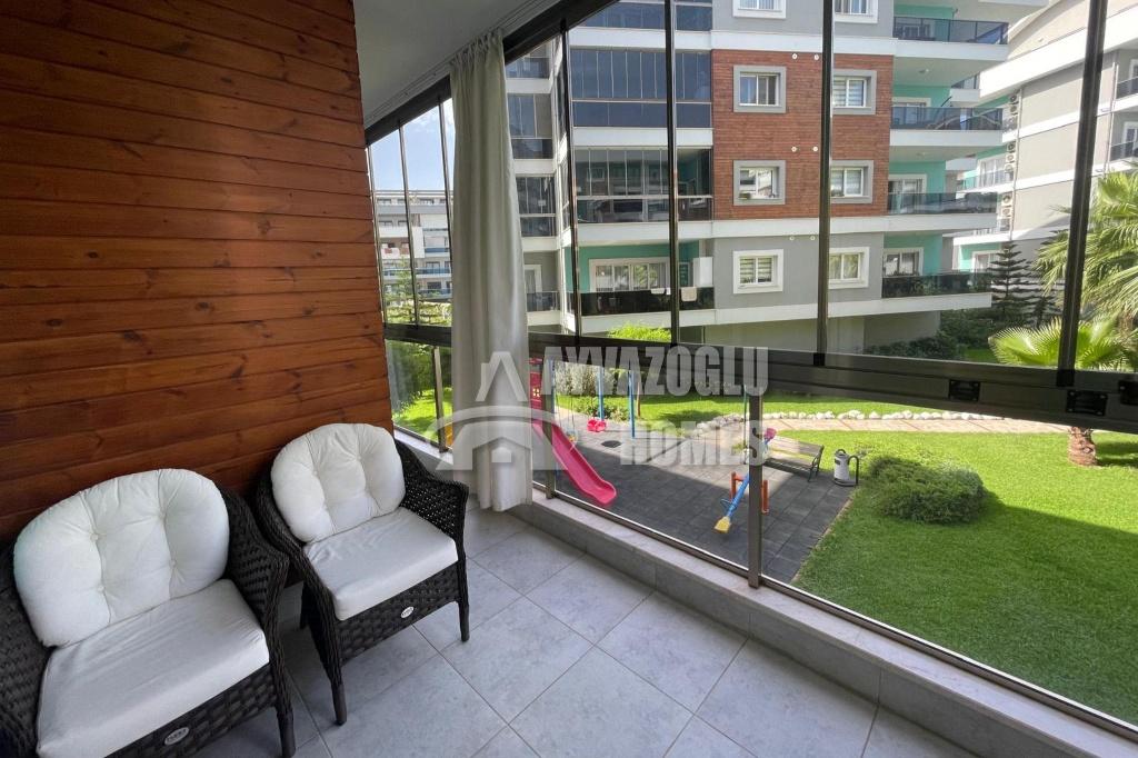 Ruim 2+1 appartement met hoogwaardige diensten, Immo, Buitenland, 120 m², 3 kamers, Turkije, Stad