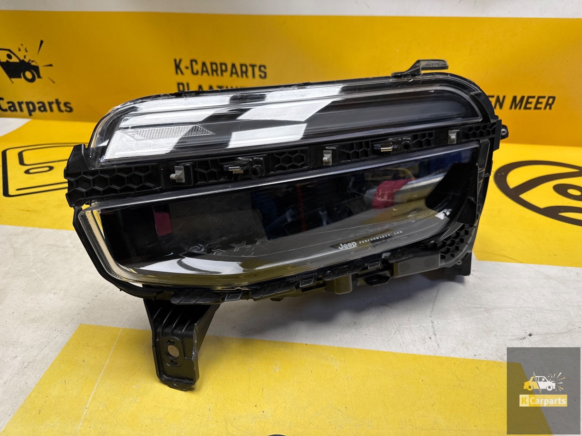 KOPLAMP LINKS JEEP AVENGER PERFORMANCE LED 23- 52218717, Jeep, Info@fabrikant.eu, Fabrikantstraat 1
1000 AA  Amsterdam, NL, Fabrikant BV