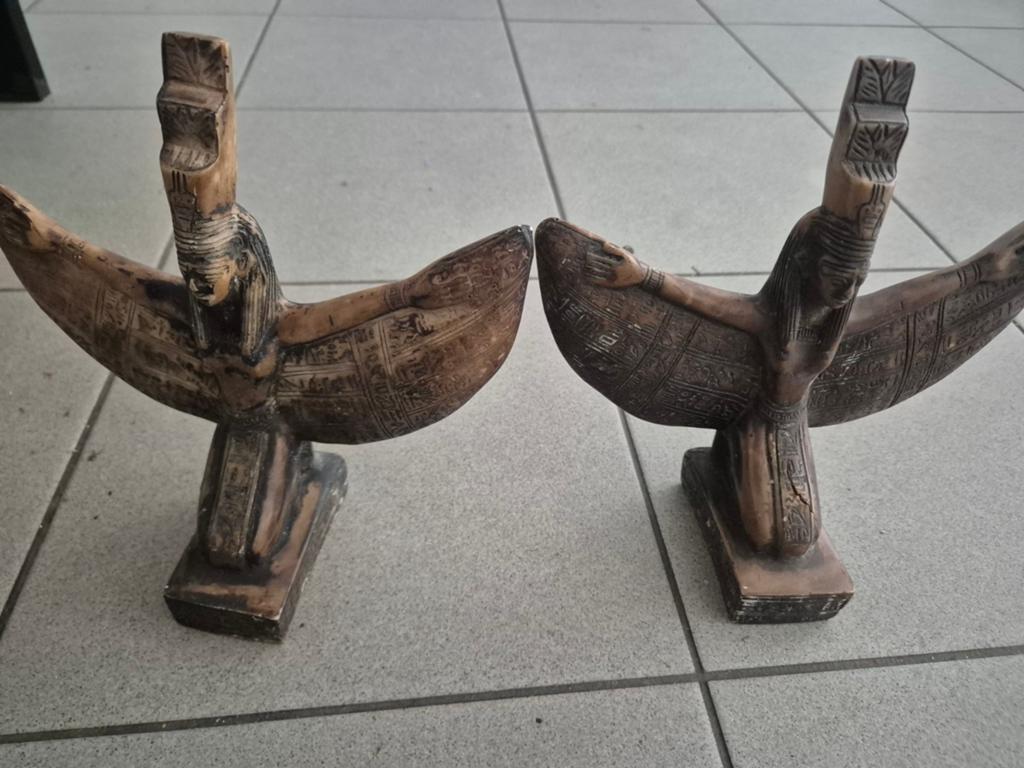 Sanu vogelbeelden, Enlèvement ou Envoi