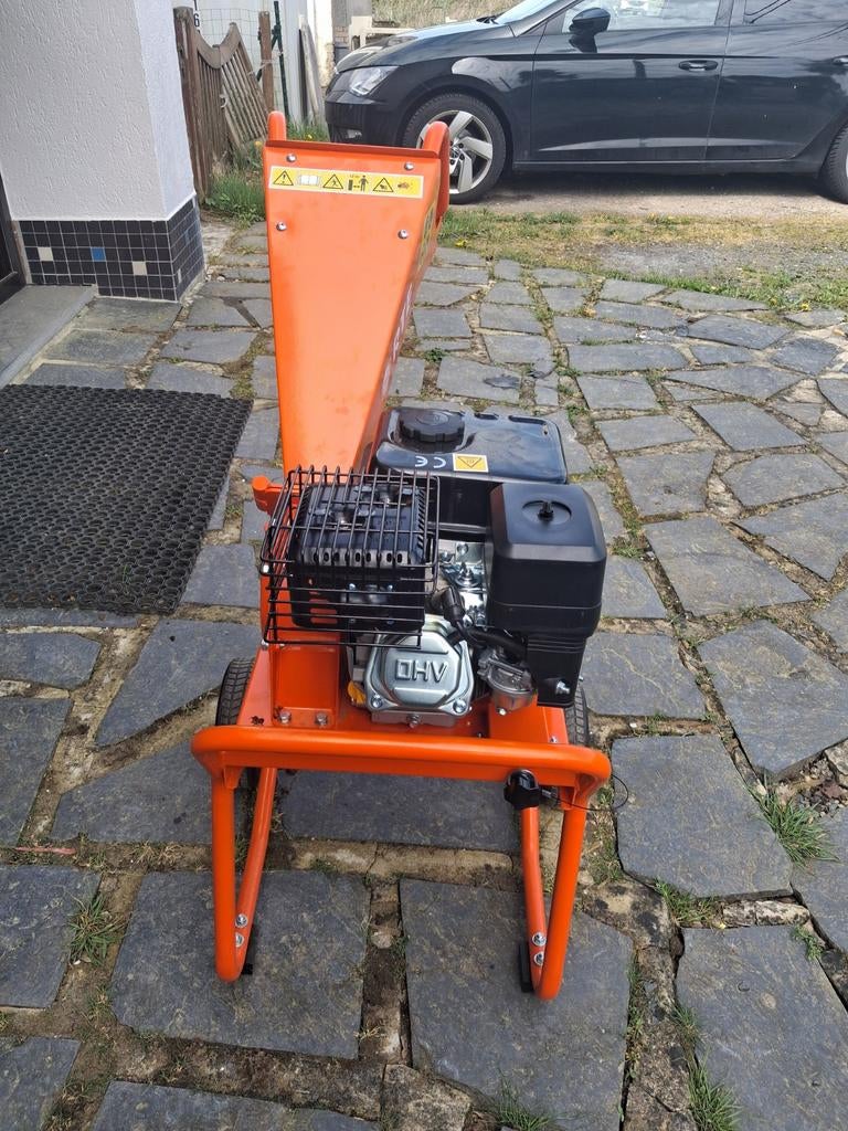Broyeur à végétaux à louer, Jardin & Terrasse, Déchiqueteurs, Bac de ramassage