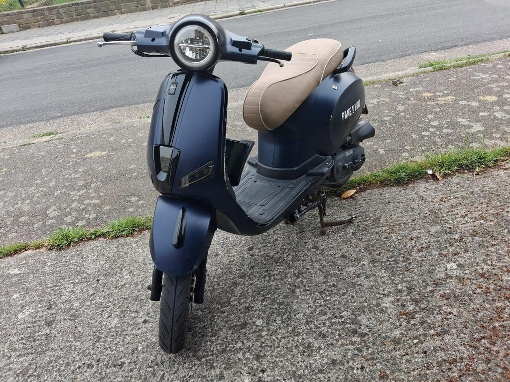 Scooter classe A, Vélos & Vélomoteurs