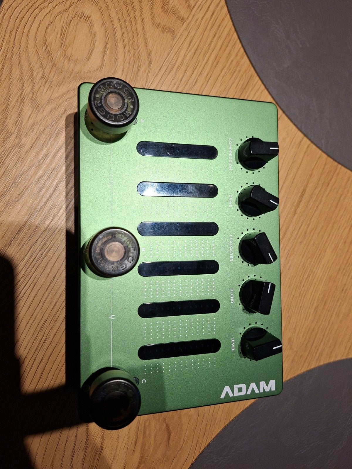 Darkglass adam basseffect pedal, Muziek en Instrumenten, Instrumenten | Onderdelen, Ophalen, Gebruikt, Elektrische basgitaar