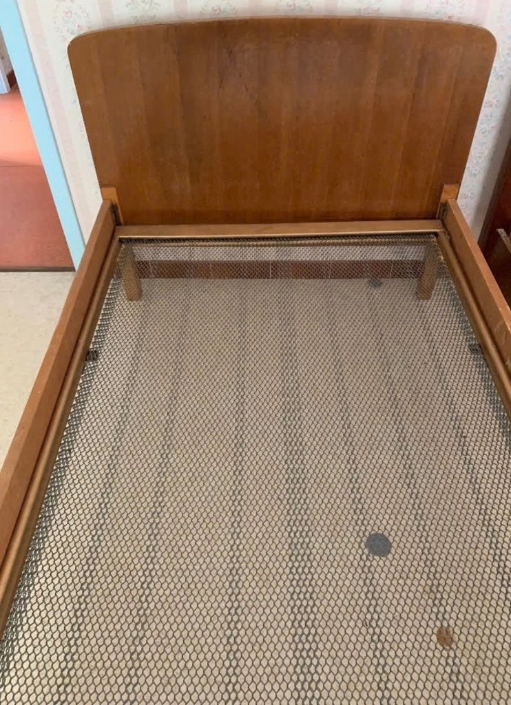 Bed eenpersoonsbed, Ophalen, Eenpersoons, Bruin, Hout