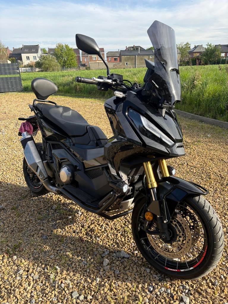 Honda X-ADV – Full  black  pack Adventure 2022, Motos, ABS, Automatique, Sport, Particulier