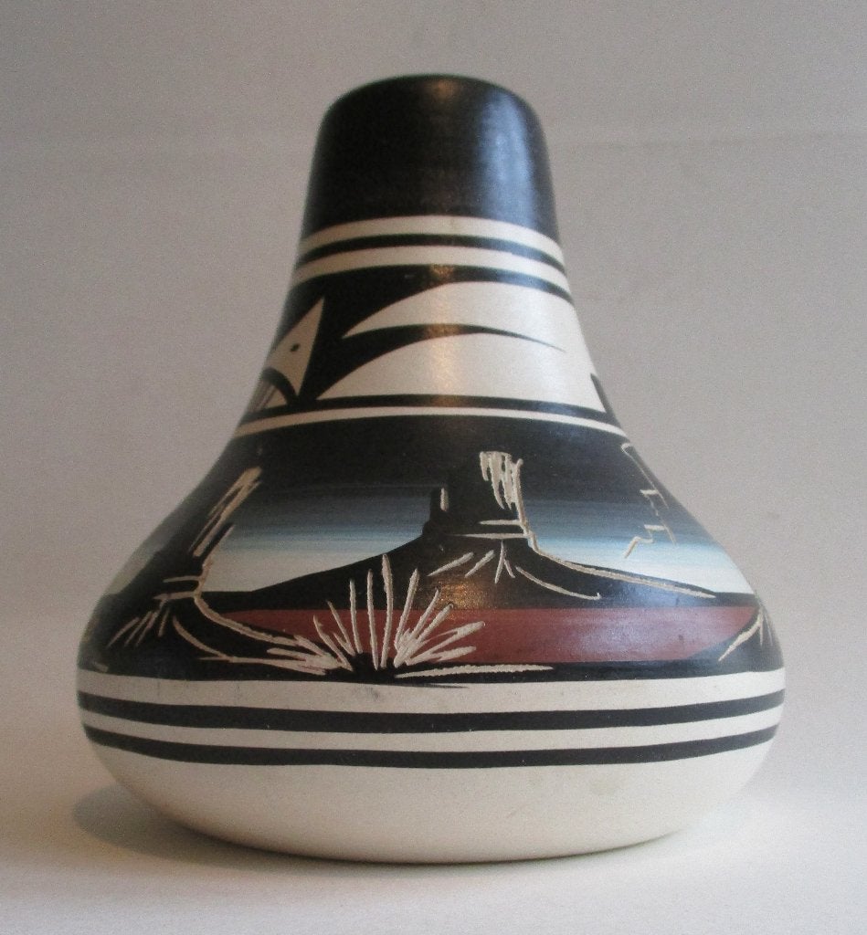 ZUID AMERIKAANS PORSELEIN VAASJE -13-12cm.-ANTIEK - VINTAGE, Enlèvement ou Envoi