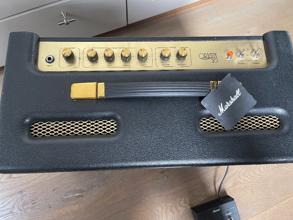 Marshall origin 20, Muziek en Instrumenten, Snaarinstrumenten | Gitaren | Elektrisch, Ophalen, Zo goed als nieuw, Marshall, Met versterker