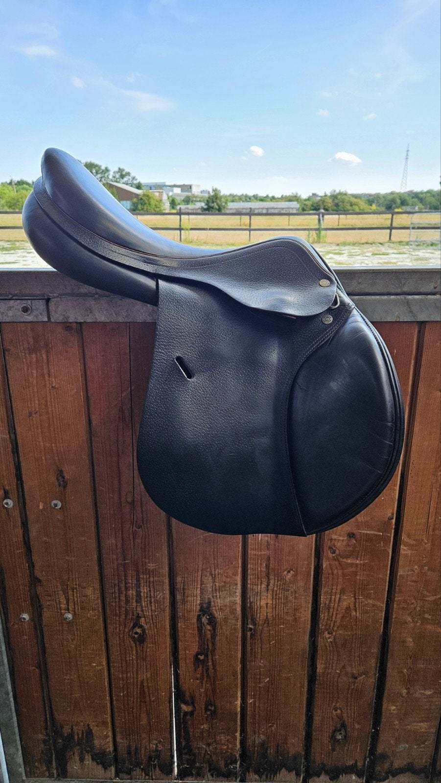 equipe springzadel 17,5 inch, L (17.5 pouces), Moyen, Utilisé, Siège plat