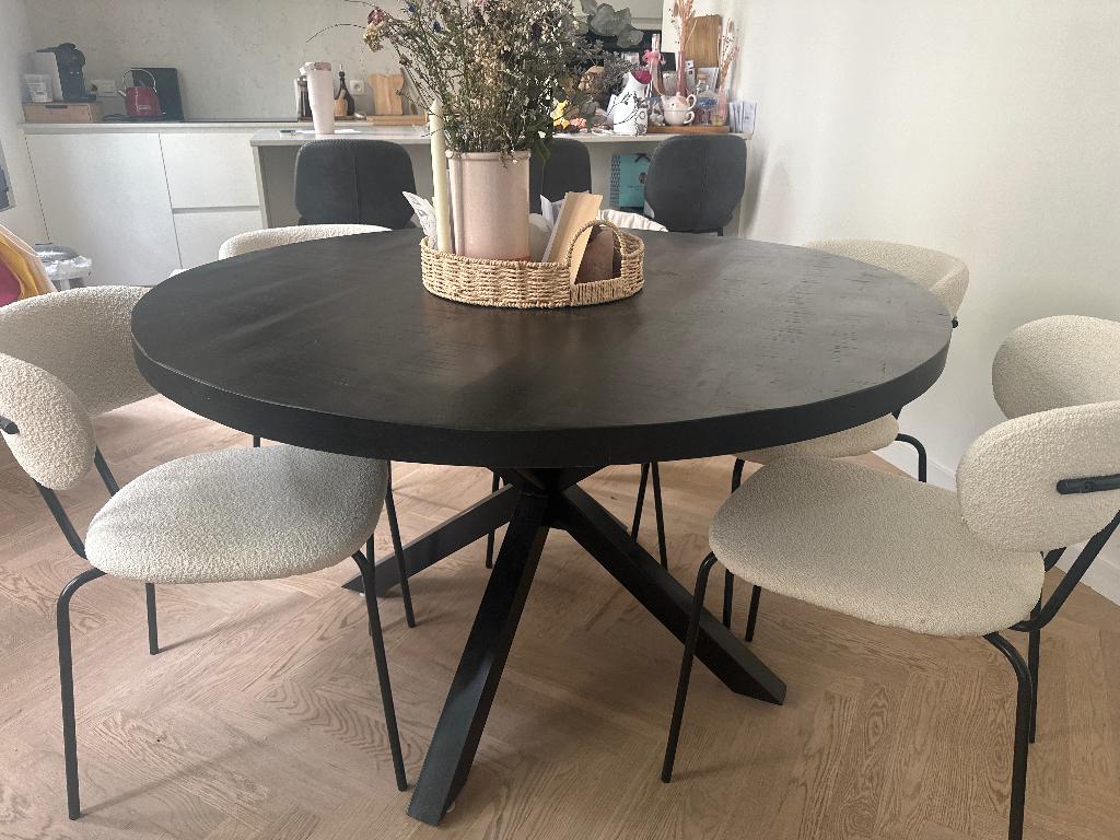 Ronde eiken eettafel (zwart), Ophalen, Rond, Nieuw, Vijf personen of meer