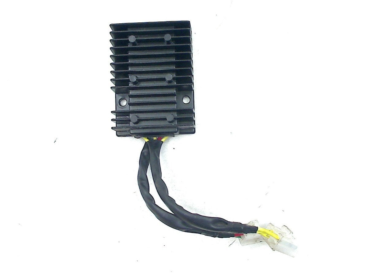 SPANNINGSREGELAAR Kymco Super 8R 50 (31600-ACC1-E10), Gebruikt, P.J. Troelstraweg 8 8
3144 CX  MAASSLUIS, NL, Overige typen, Dhr. S. di Majo
