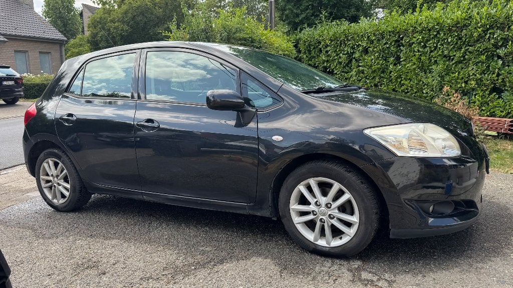 Toyota auris, Autos, Cuir, Achat, Boîte manuelle, 5 portes