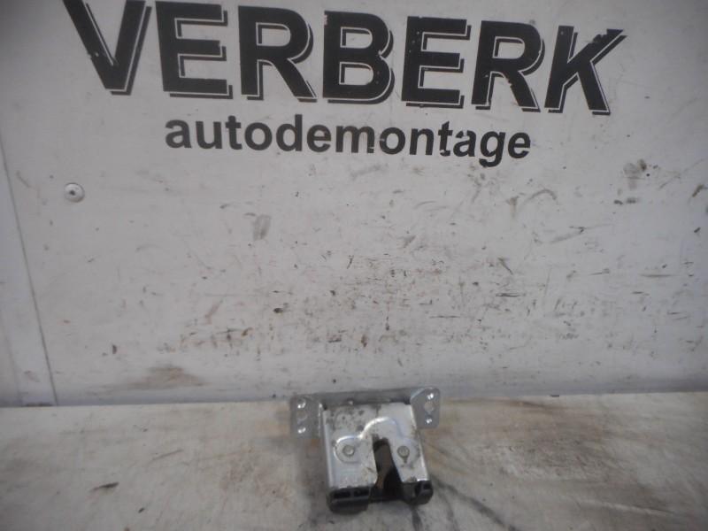 SLOTVANGER ACHTERKLEP Opel Corsa C (F08 / 68) (90534769), Auto-onderdelen, Gebruikt, Opel