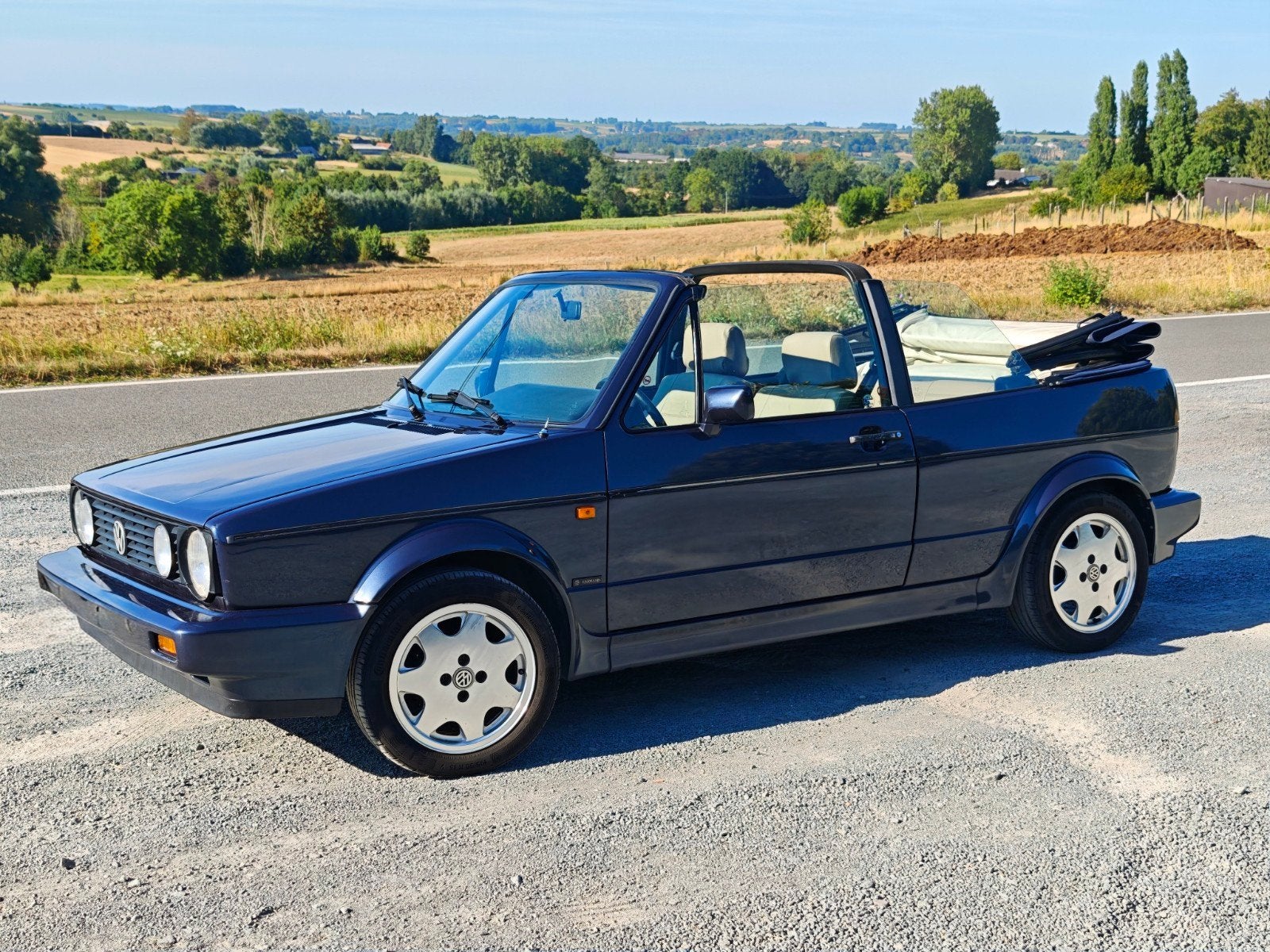 golf 1 cabrio 1.8 gti dx zeer veel nieuwe delen, Autos, Achat, Beige, Cabriolet, Boîte manuelle