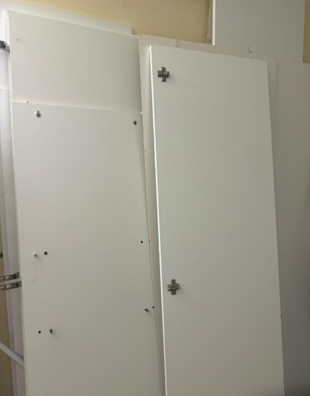 Grote witte kleerkast – 3 deuren + lade, Huis en Inrichting, Ophalen