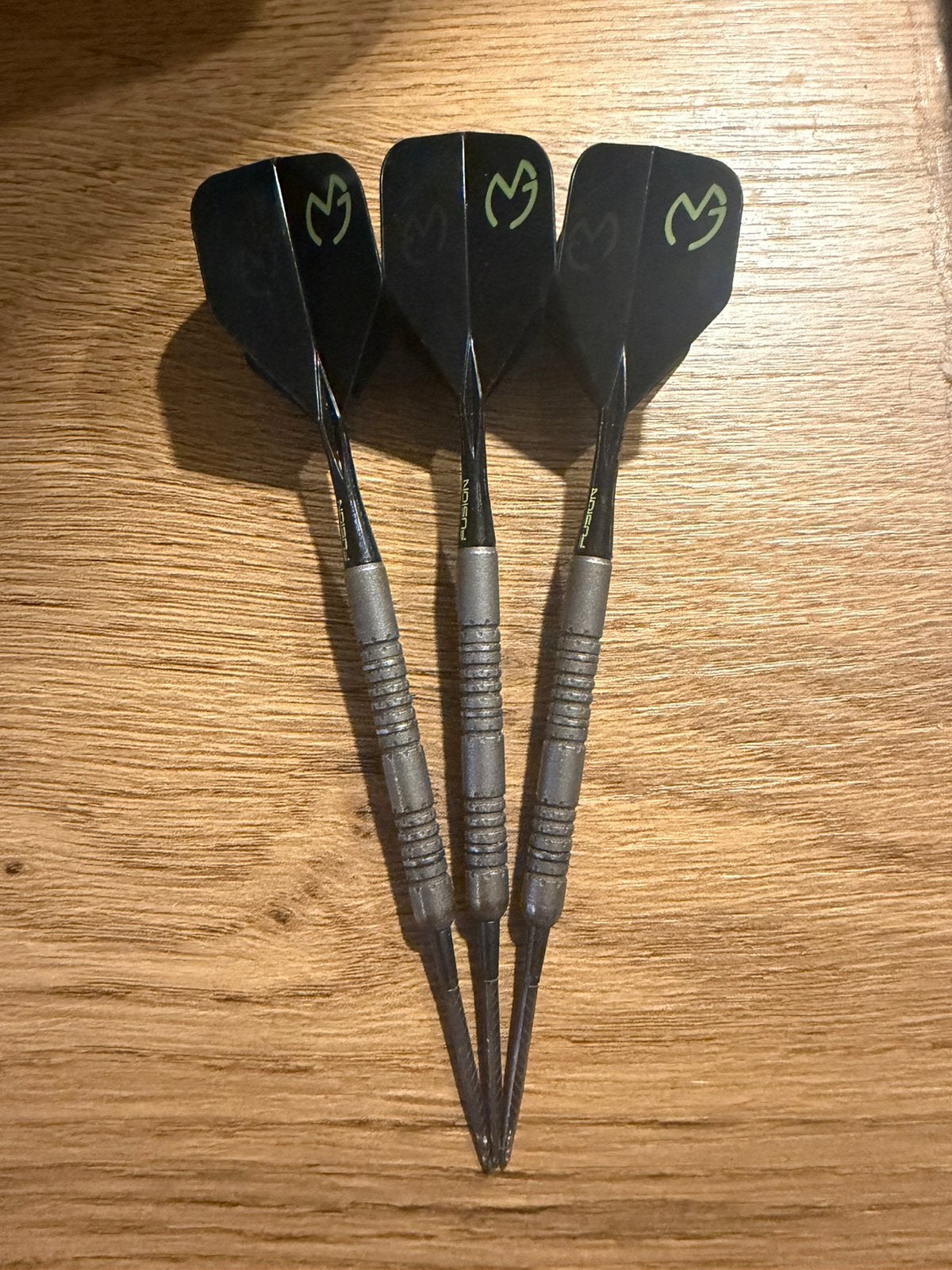 Winmau Michael van Gerwen Signature  22gr, Sport en Fitness, Ophalen of Verzenden, Zo goed als nieuw