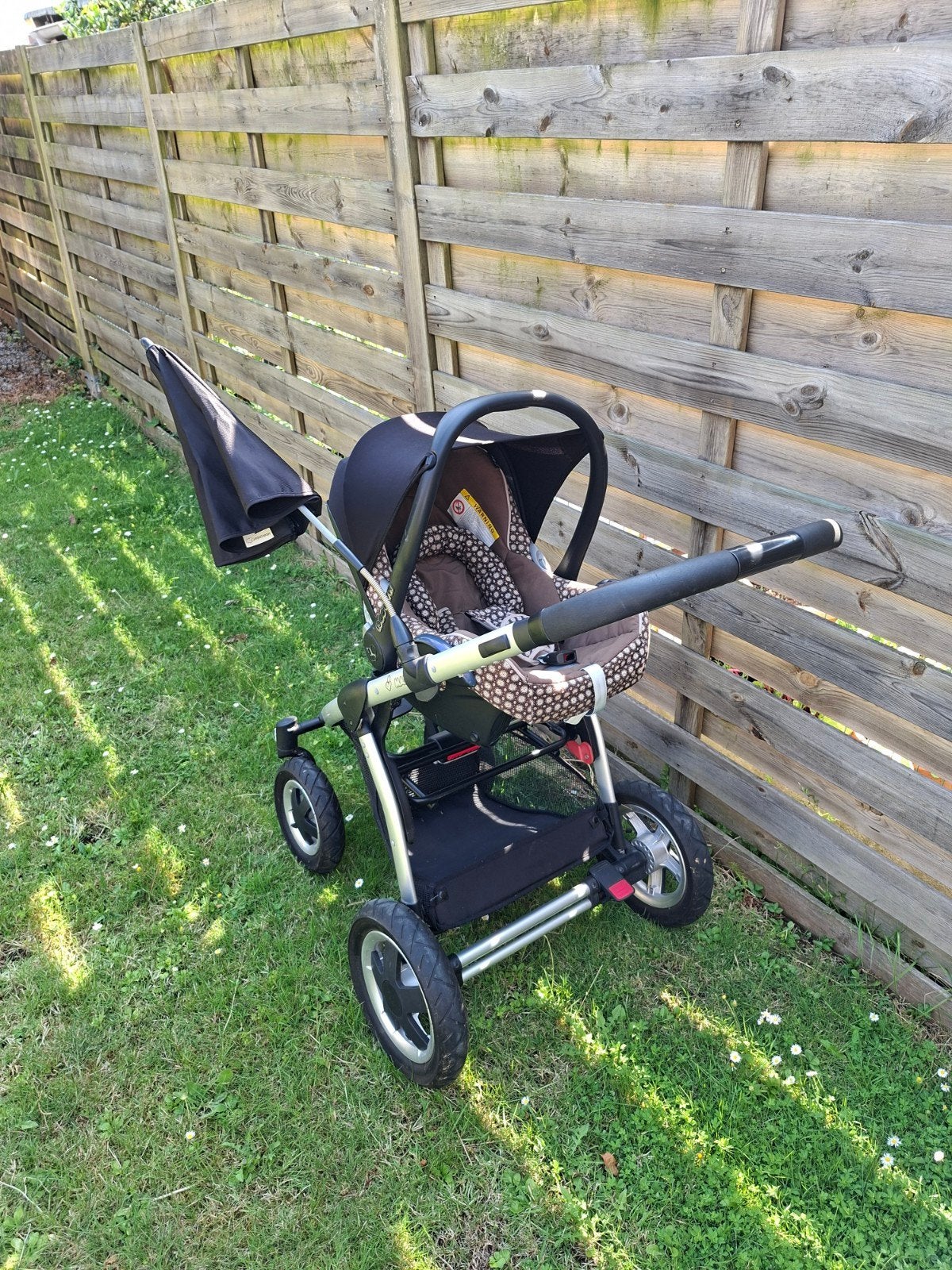 Maxi Cosy 3in1 kinderwagen met voetenzak en regenhoezen., Verstelbare duwstang, Zo goed als nieuw, Maxi-Cosi, Ophalen